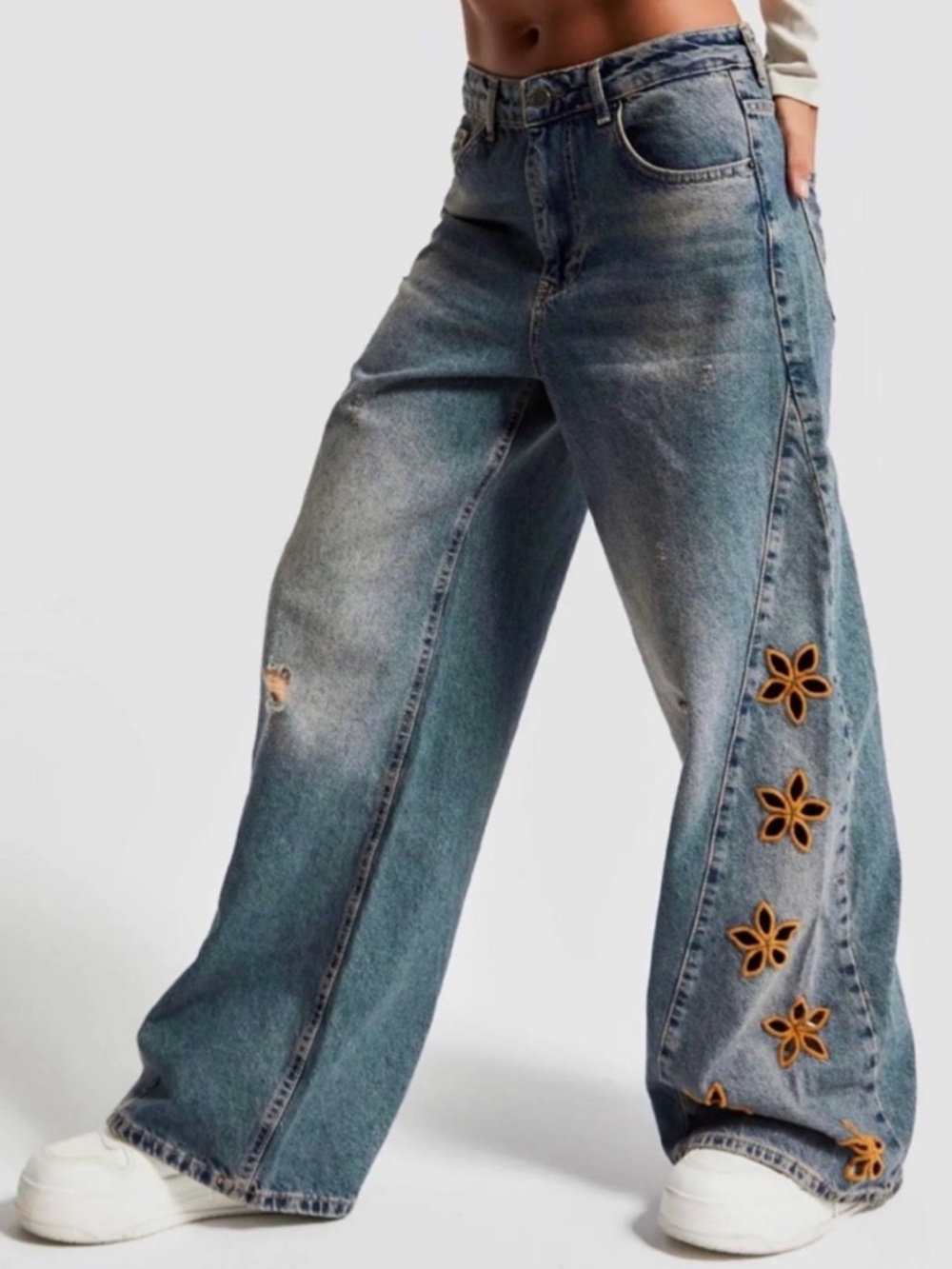 ROSA CLOTHING Wide-Leg Jeans with Floral Cutouts